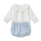 Camisa blanca de plumeti con braguita vichy azul claro
