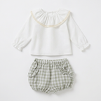 Conjunto de camisa blanca de plumeti y braguita vichy verde